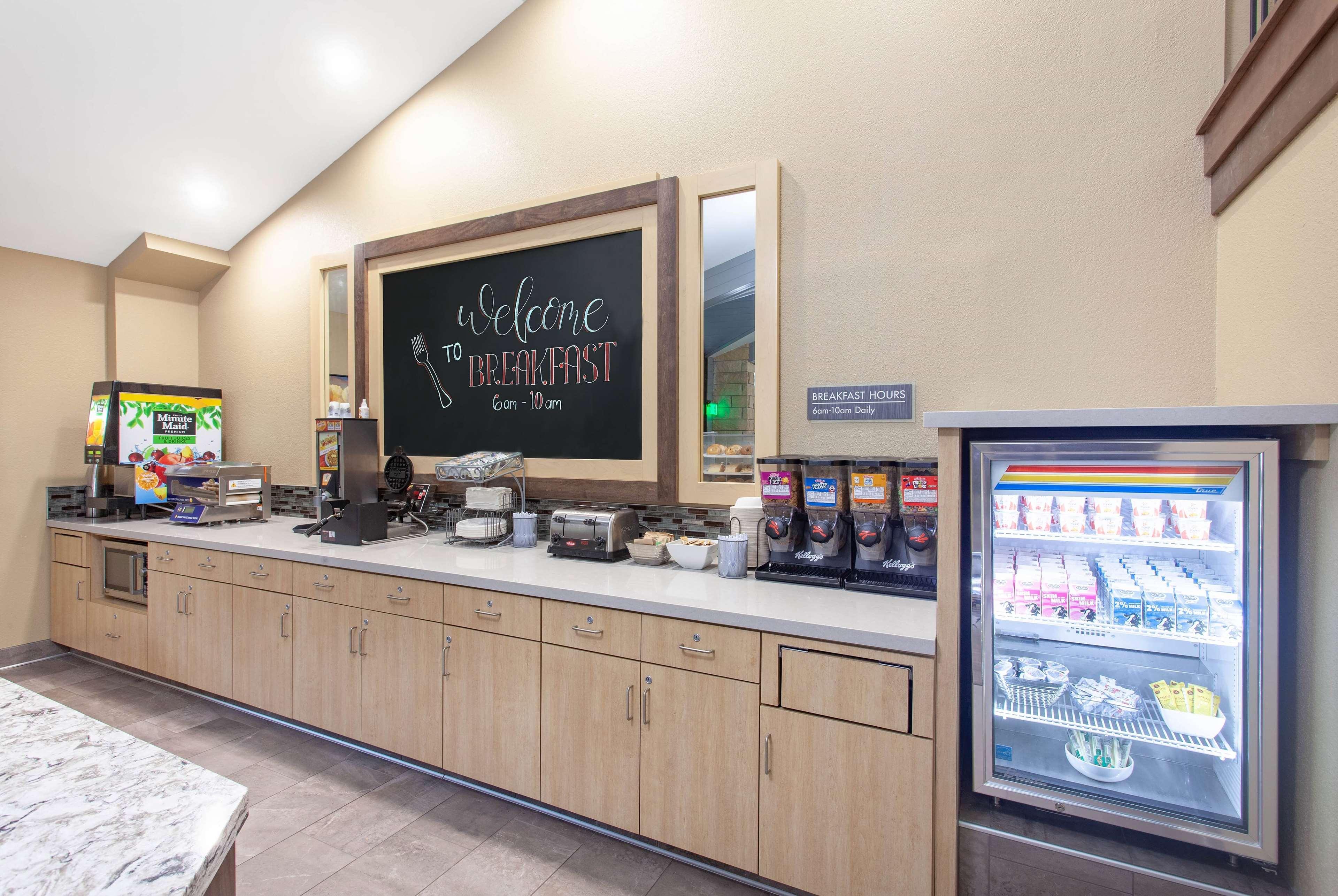 Americinn By Wyndham Mankato Event Center Near Msu Экстерьер фото