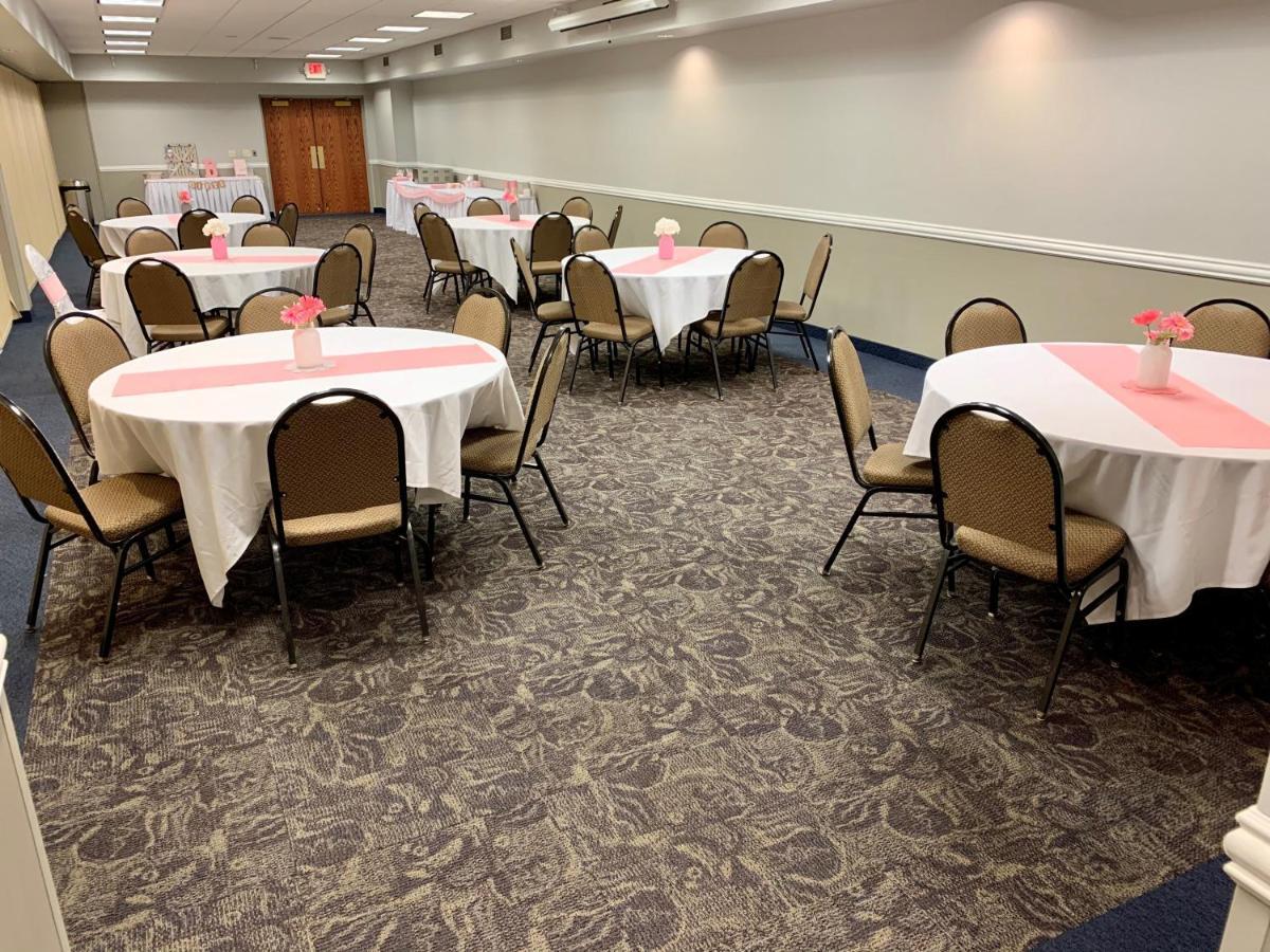 Americinn By Wyndham Mankato Event Center Near Msu Экстерьер фото